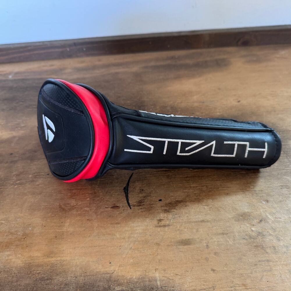 TaylorMade Stealth 5 wood cover